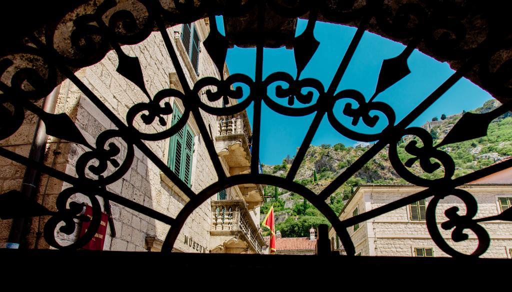 Old Town Museum Square Apartment Kotor Ngoại thất bức ảnh