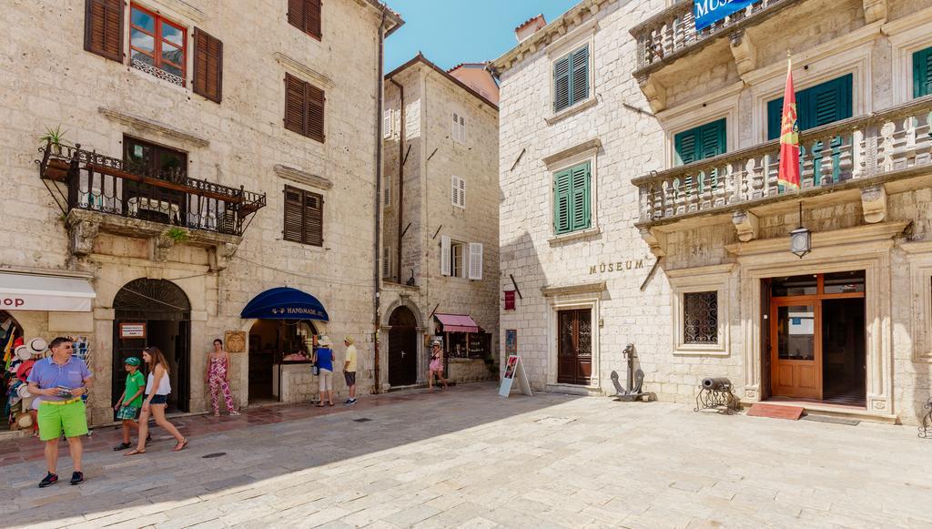 Old Town Museum Square Apartment Kotor Ngoại thất bức ảnh